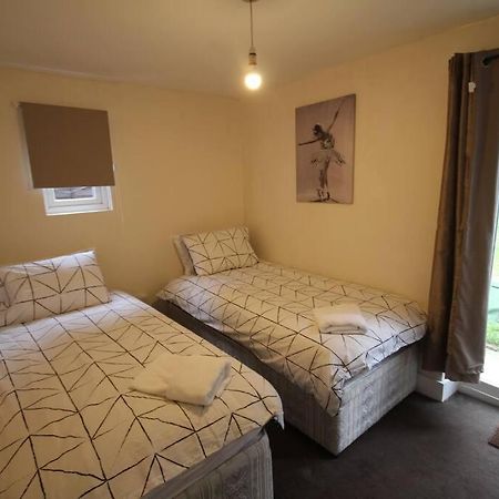 Willesden Lodge ลอนดอน ภายนอก รูปภาพ